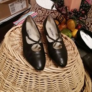 7.5 black dress shoes